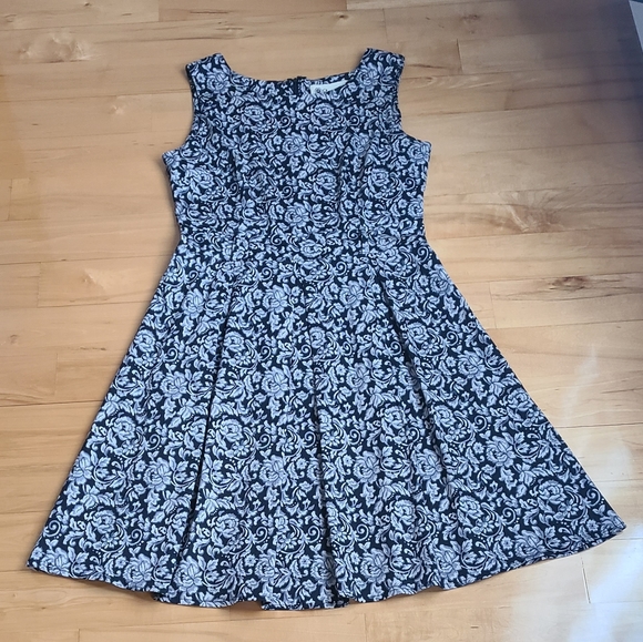 Dress 👗 size M - Picture 6 of 6
